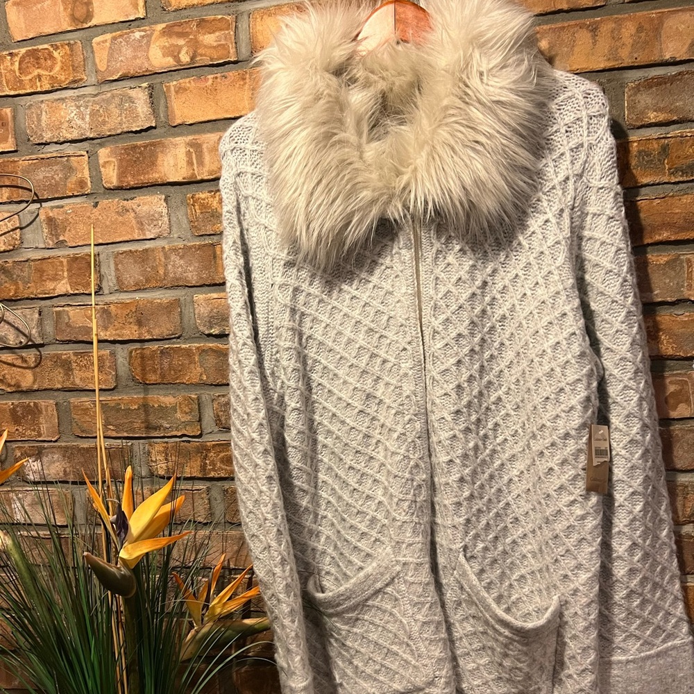 BNWT COLDWATER CREEK 2X, 20-22 WOMEN’S LONG SWEATER COAT W/ FAUX FUR COLLAR